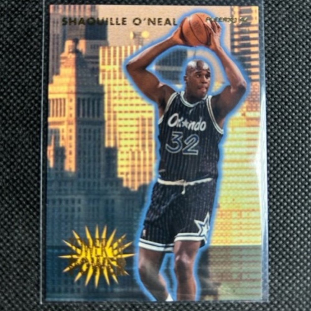 1993-94 FLEER SHAQUILLE O'NEAL #21 TOWER OF POWER INSERT ORLANDO MAGIC